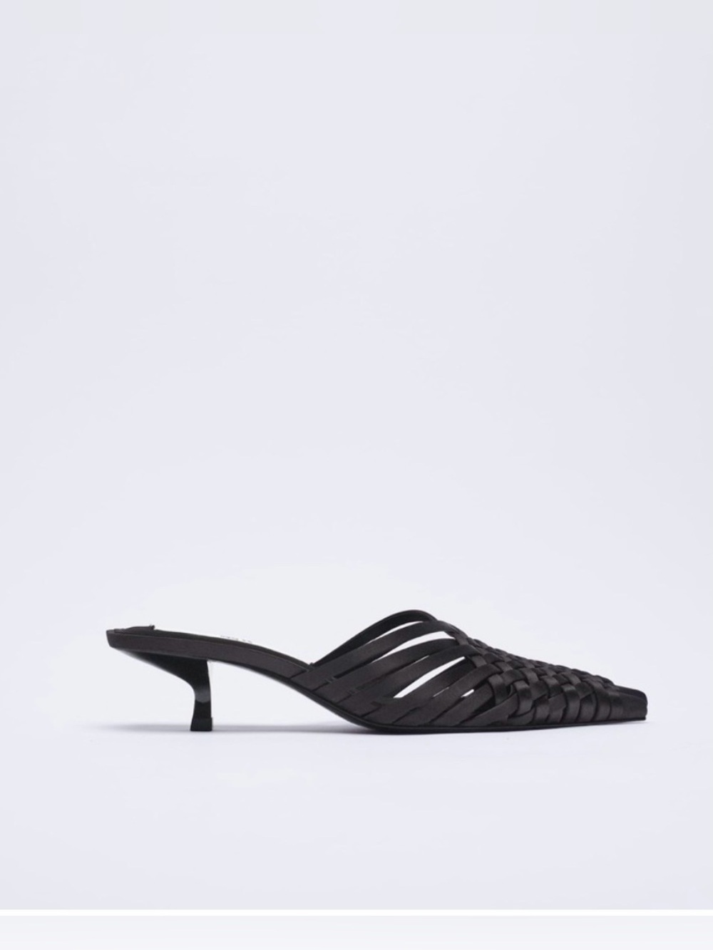Zara Pointed-Toe Mule kitten Heels in Black, size 38(7.5) - Picture 3 of 10